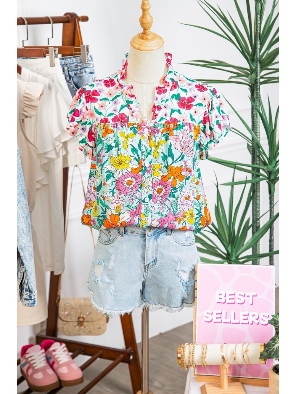 Floral Print Short Sleeve Button-Up Blouse with Ruffle Collar [COPY] - Picture 3 of 5